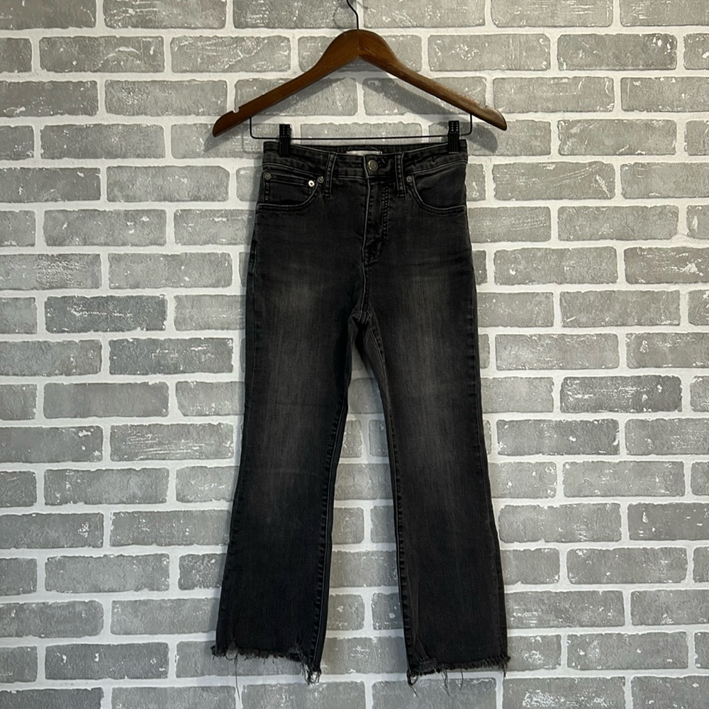 MADEWELL | Petite Curvy Cali Demi-Boot Jeans in Black: Chewed-Hem Edition | 25P
